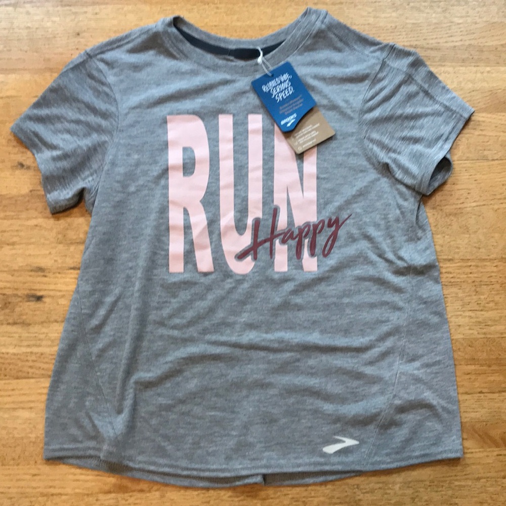 Brooks Distance Graphic Short Sleeve Crop
